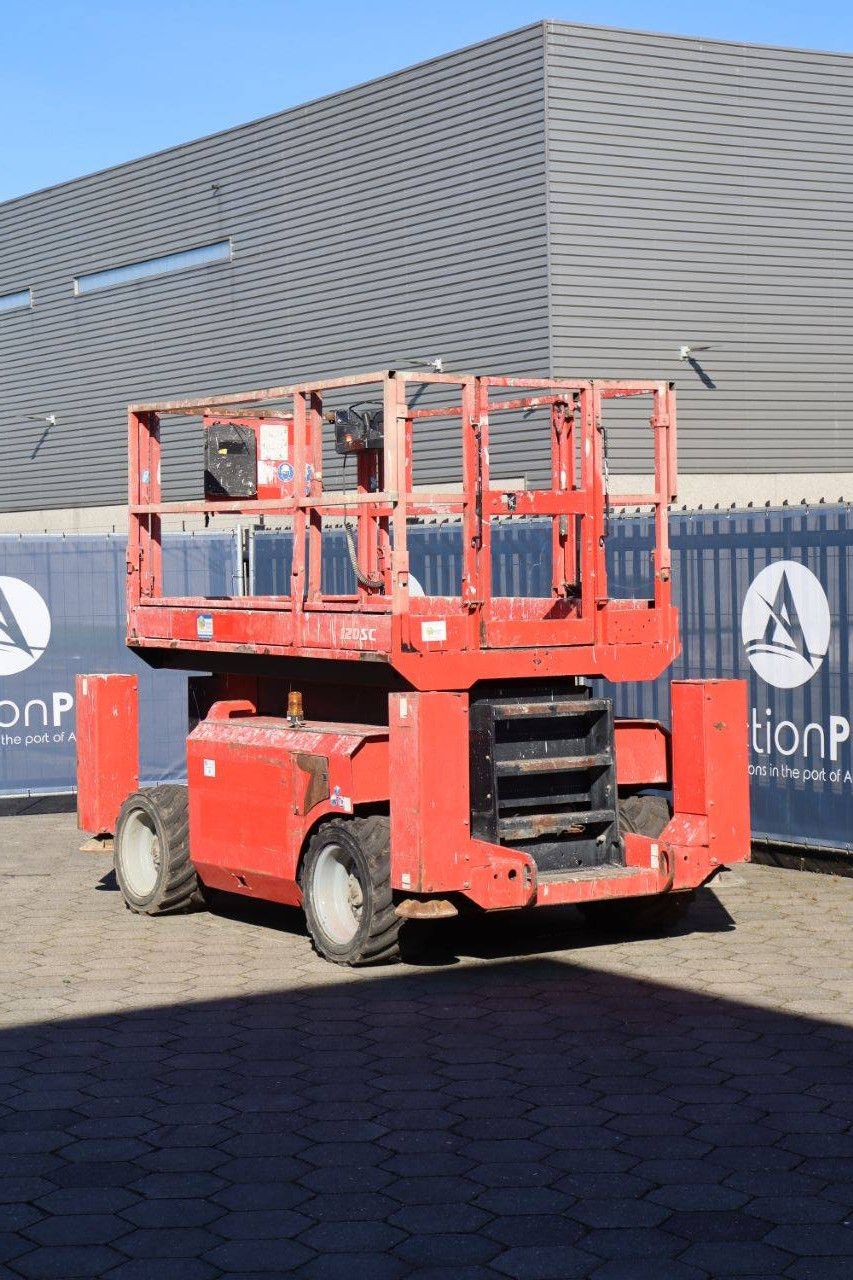 Manitou 120 SC Diesel-Scherenarbeitsbühne 12 m 2011