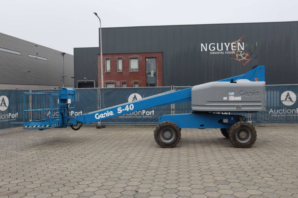 Genie S-40 Diesel Telescopic Boom Lift 14.19m 2013