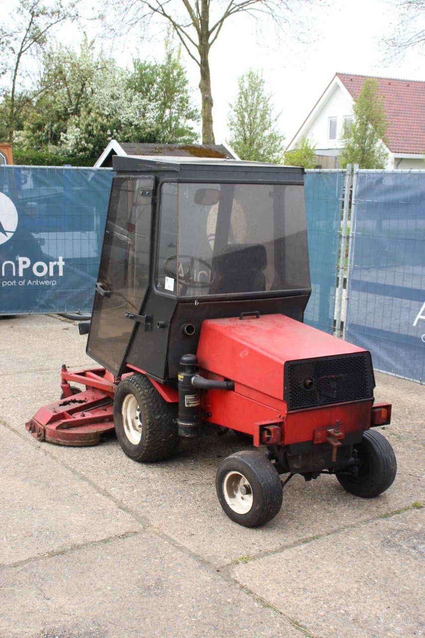 Toro 220D Diesel-Aufsitzmäher