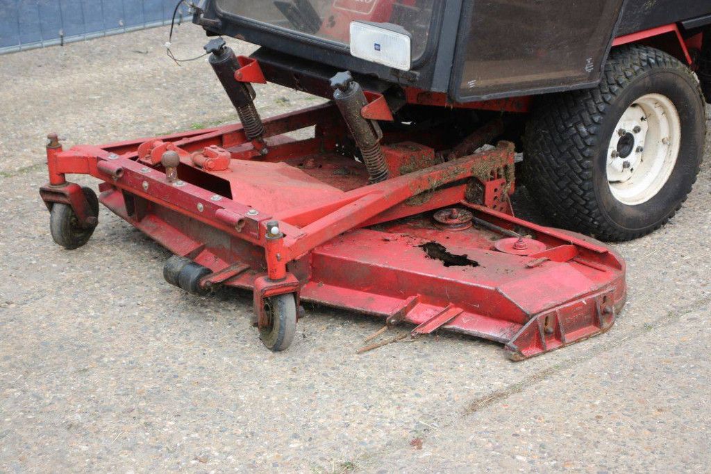 Toro 220D Diesel-Aufsitzmäher