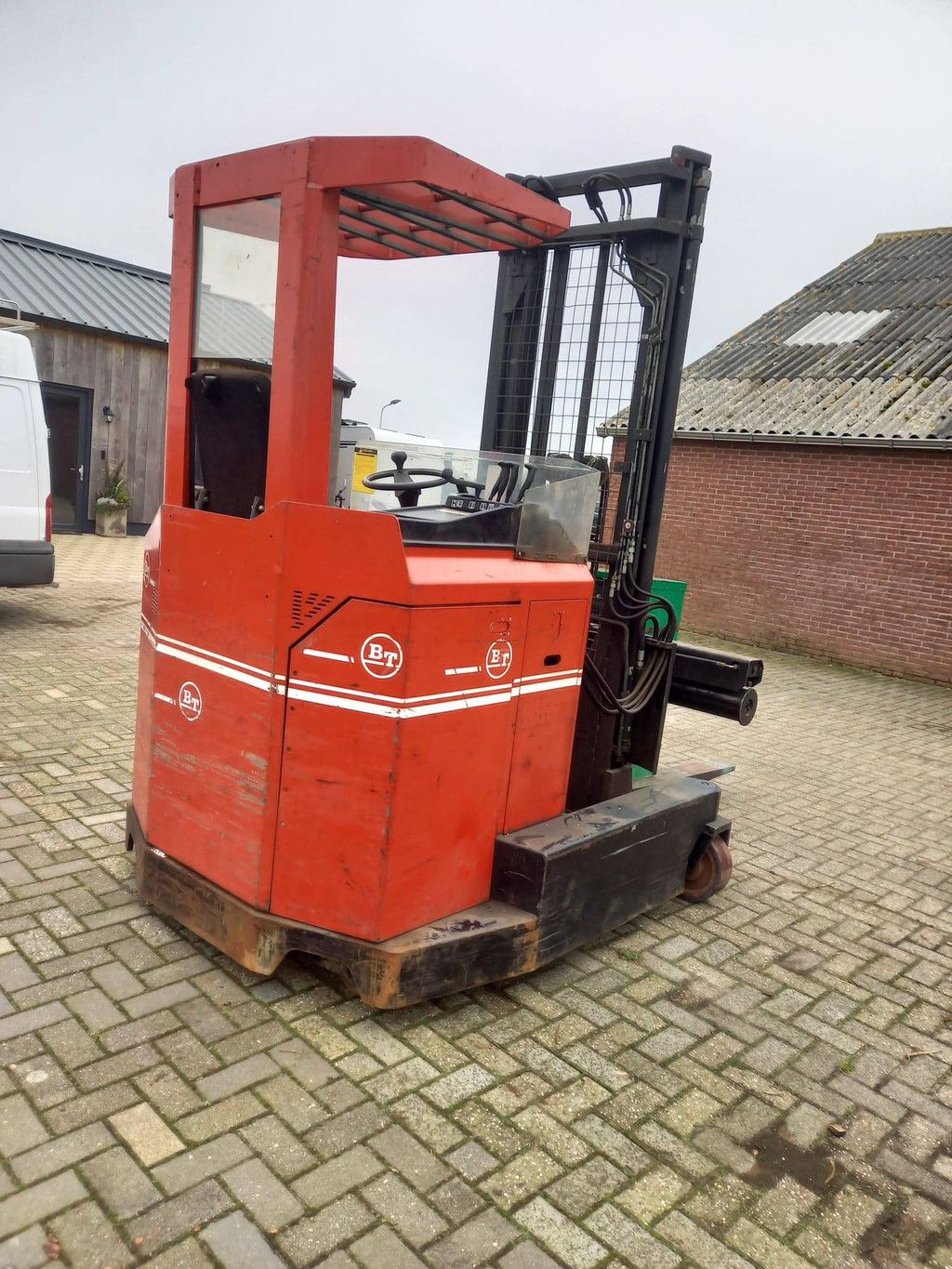Reach truck BT FRT2000 Electric 2000kg 4.15m