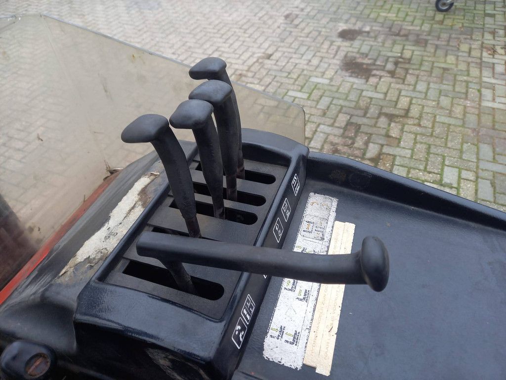 Reach truck BT FRT2000 Electric 2000kg 4.15m