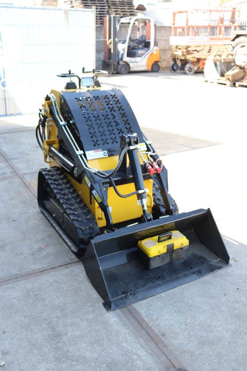 Skid steer loader LH T360 Petrol 8.7kW New