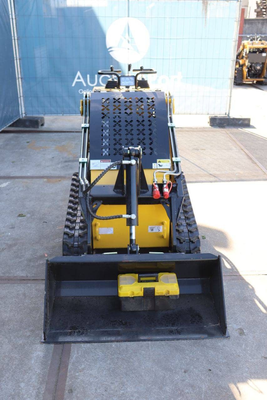 Skid steer loader LH T360 Petrol 8.7kW New