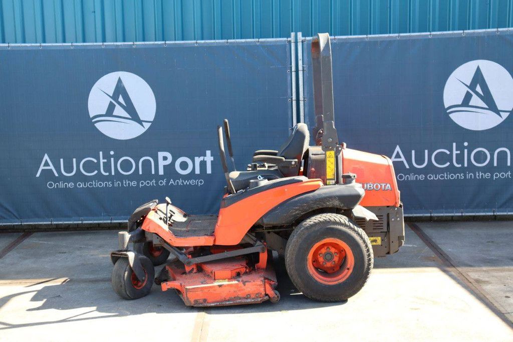 Kubota ZD326 Diesel-Aufsitzmäher