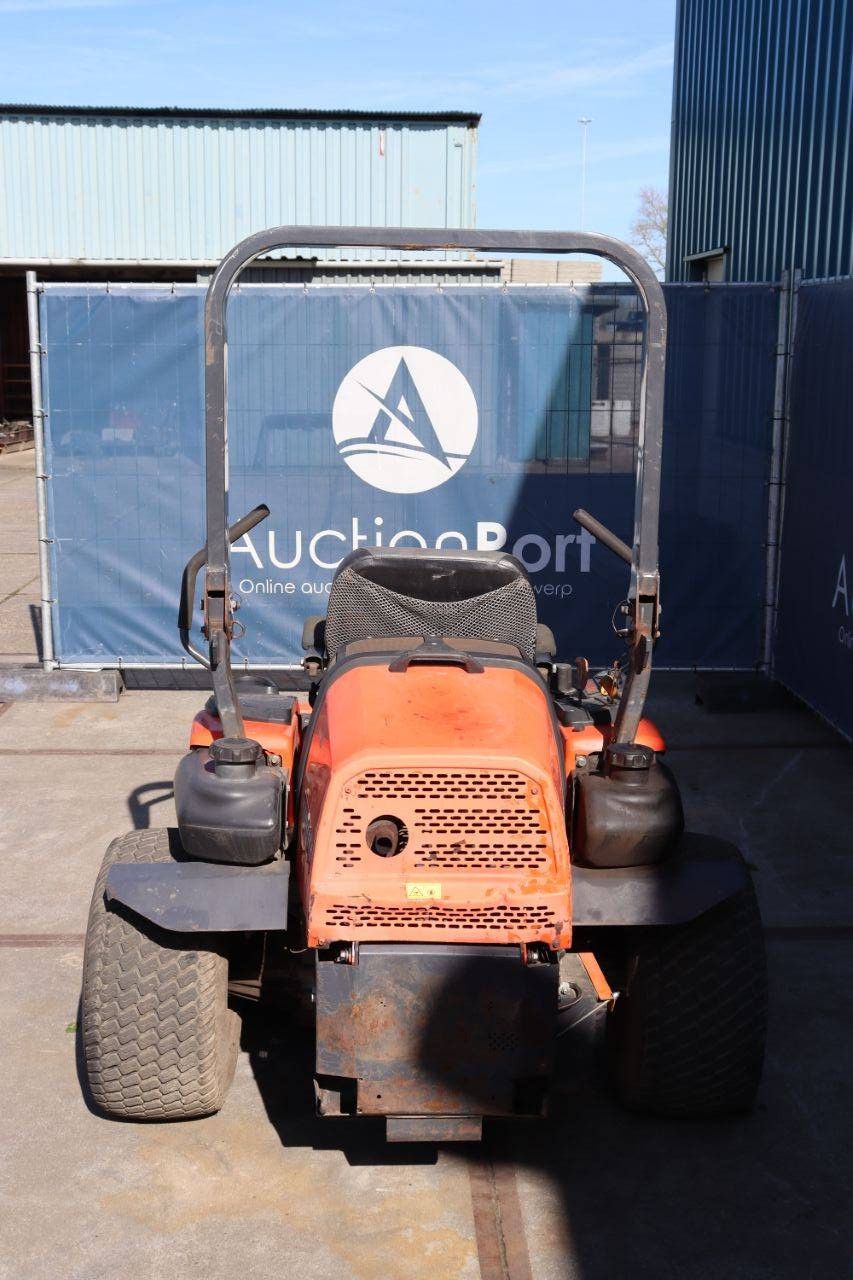 Kubota ZD326 Diesel-Aufsitzmäher