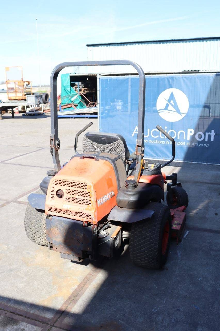 Kubota ZD326 Diesel-Aufsitzmäher
