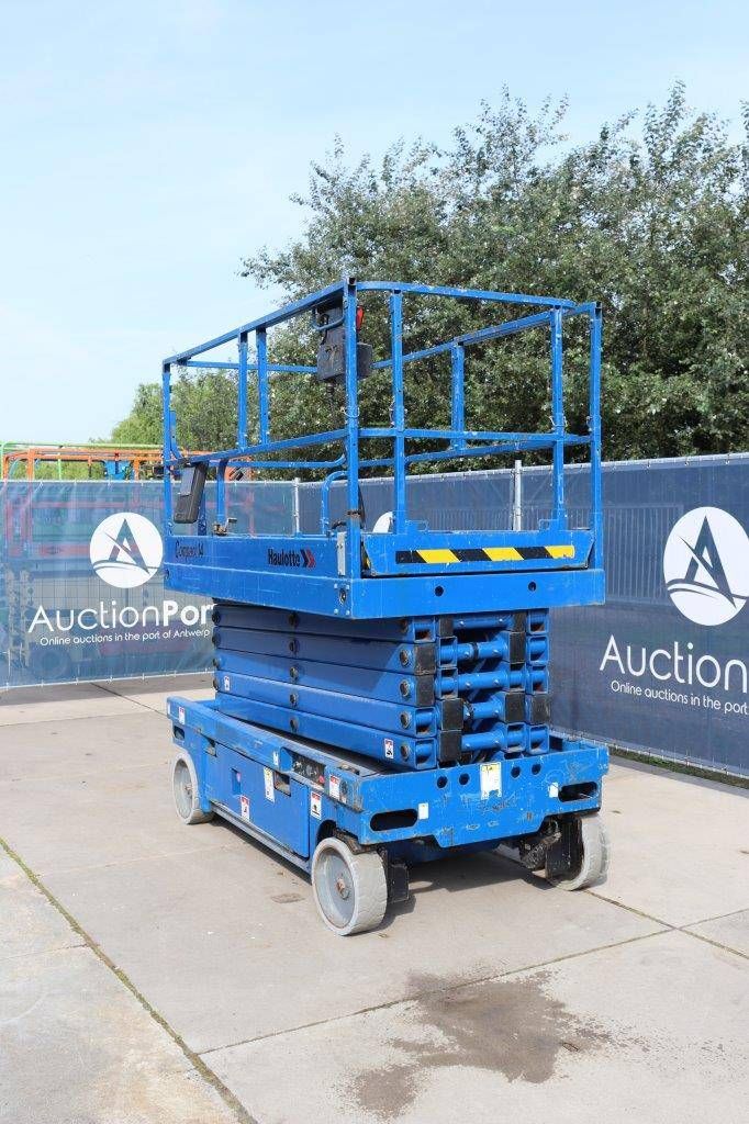 Schaarhoogwerker Haulotte Compact 14 Elektrisch 350kg 13.8m 2010