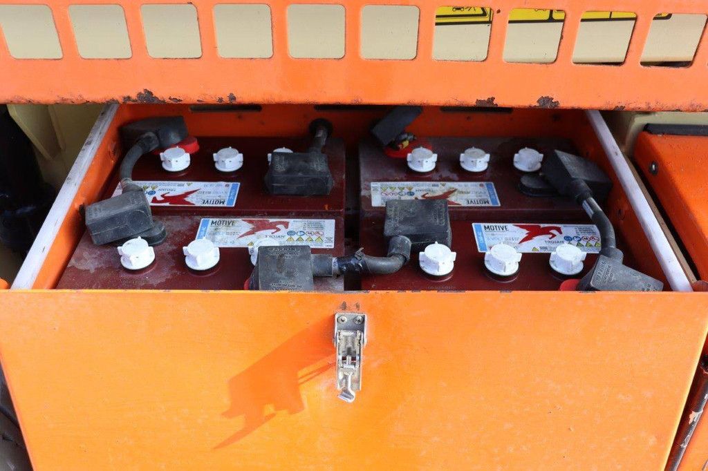 Scissor Lift JLG 4069LE Electric 290kg 14.19m 2010