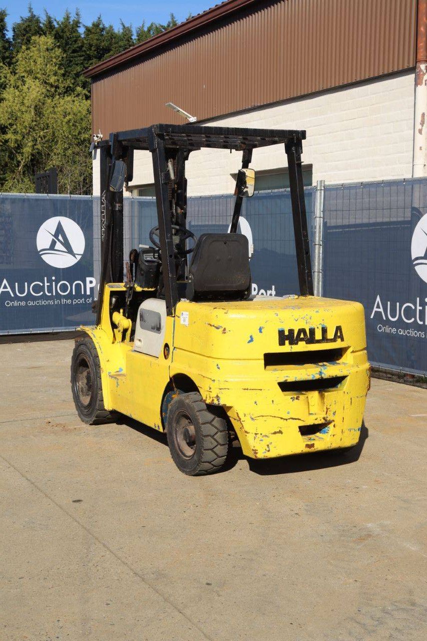 Halla HDF 30 Diesel-Gabelstapler, 2200 kg, 4,7 m