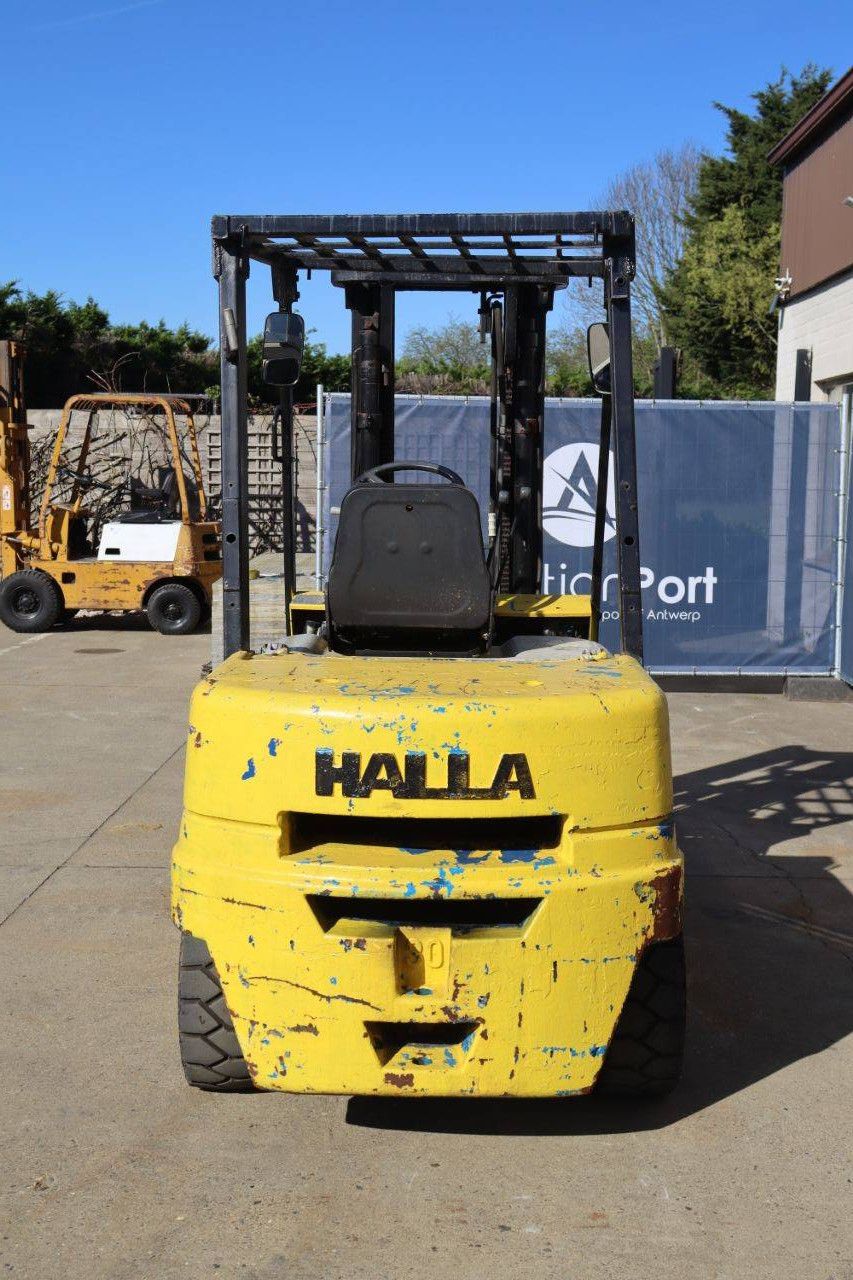 Halla HDF 30 Diesel-Gabelstapler, 2200 kg, 4,7 m