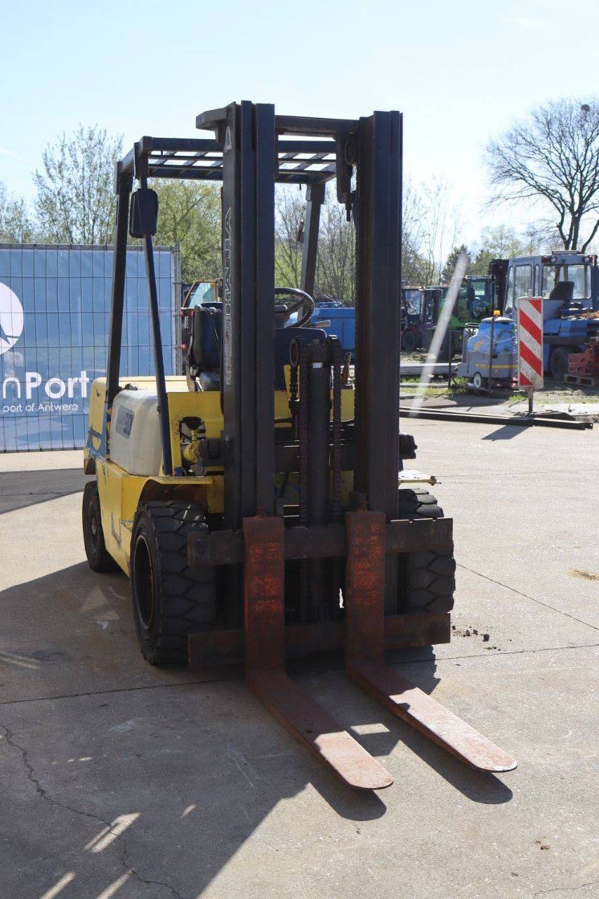 Halla HDF 30 Diesel-Gabelstapler, 2200 kg, 4,7 m