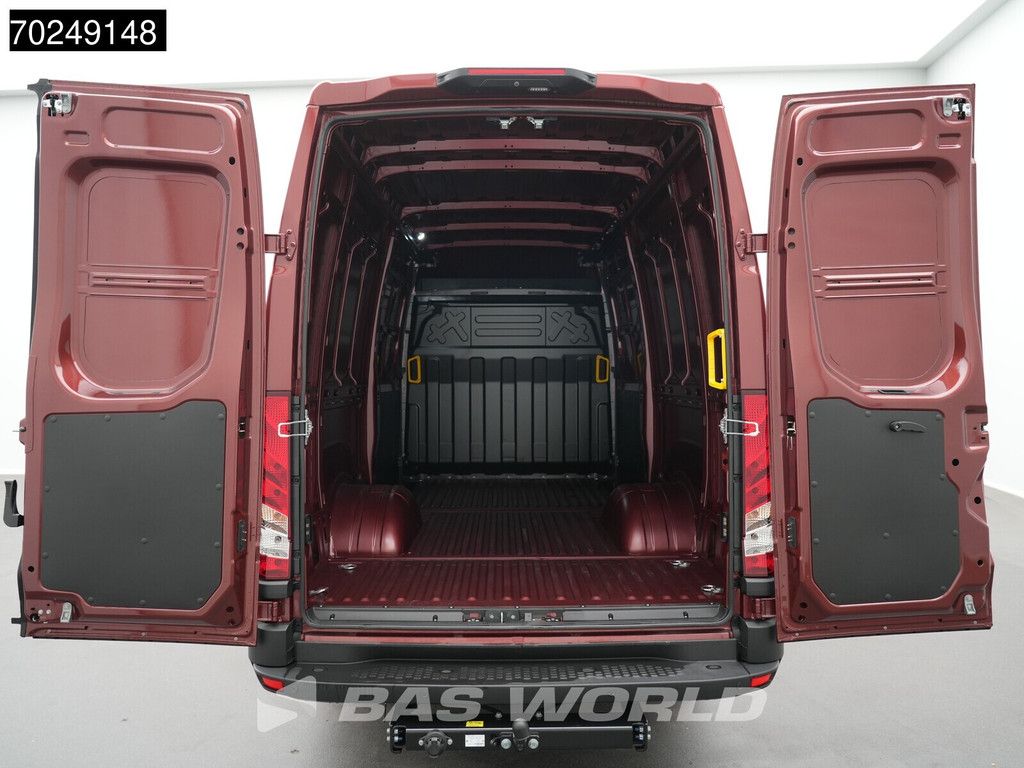 Iveco Daily 35C21 BPM VRIJ! 3.0L Automaat 2x Schuifdeur 210PK L2H2 Dubbellucht 2025-Model 3,5t Trekhaak ACC LED Navi Camera Parkeersensoren Euro6 L2 12m3 Klima AHK