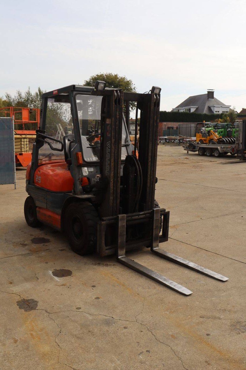 Forklift Toyota 42-6FGF25 LPG 2500kg 4.3m 1997
