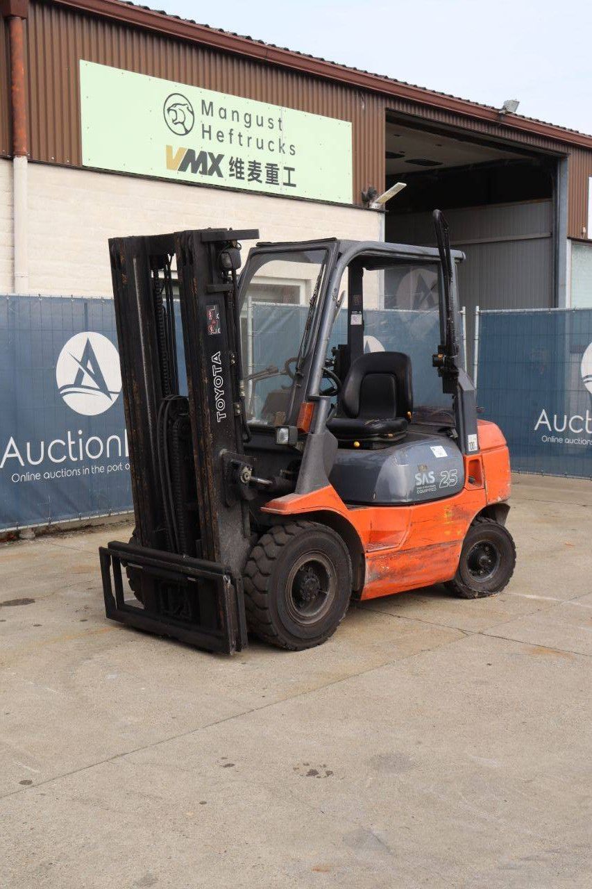 Forklift Toyota 42-7FGF25 LPG 2500kg 4.7m 2003