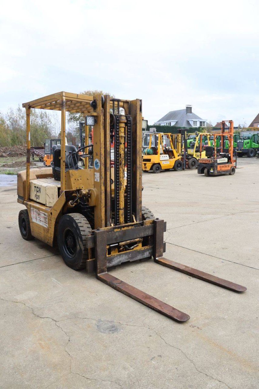 Heftruck TCM FD25 Diesel 2500kg 3.0m