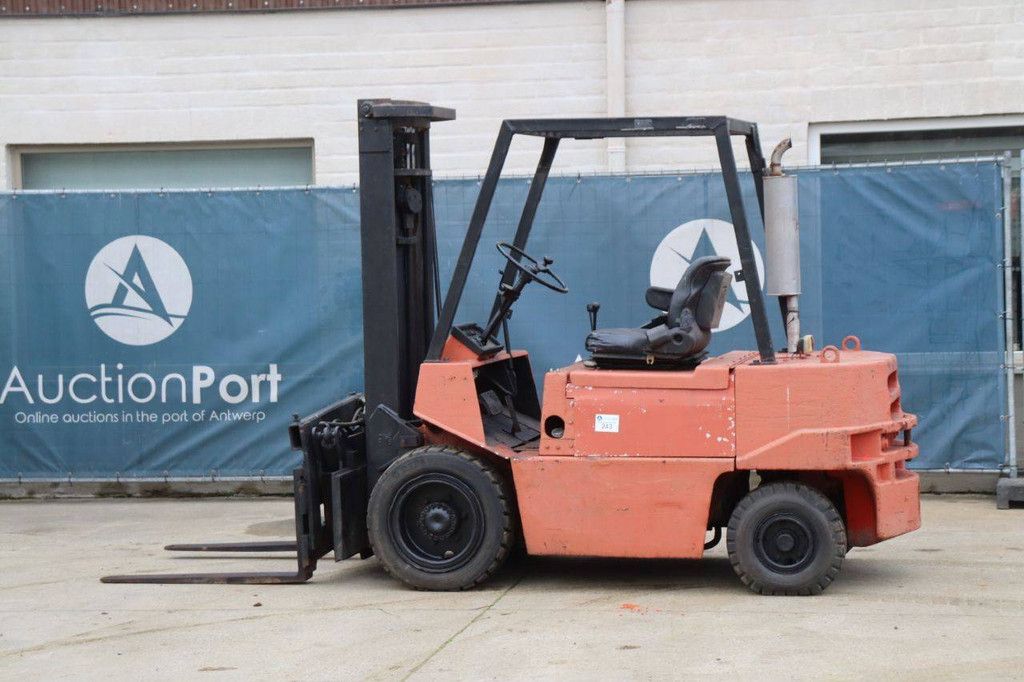 Heftruck Hyster Diesel met Kistenkantelaar