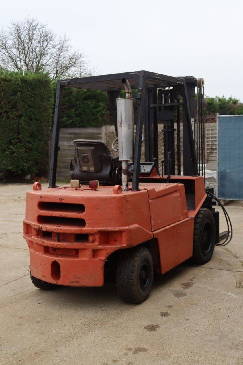 Heftruck Hyster Diesel met Kistenkantelaar