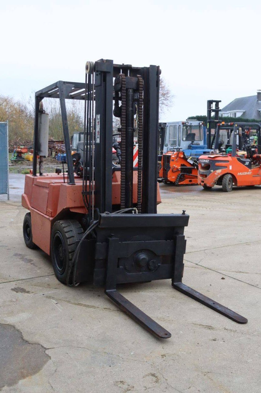 Heftruck Hyster Diesel met Kistenkantelaar