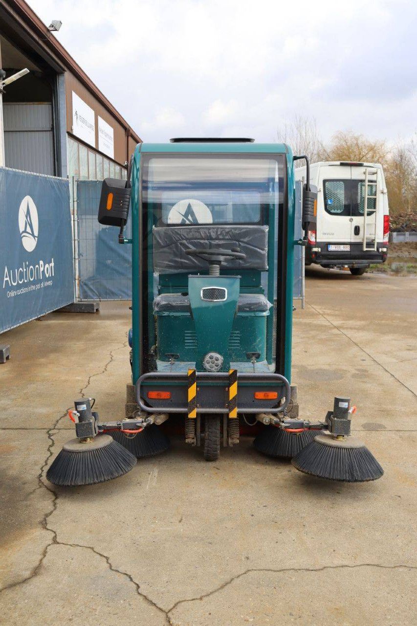 Nycheki Electric Sweeper