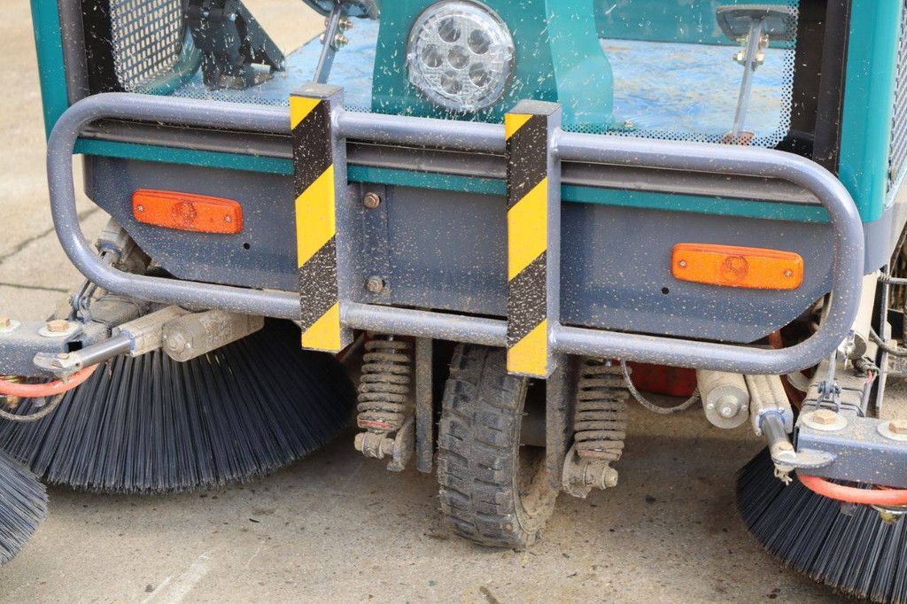 Nycheki Electric Sweeper