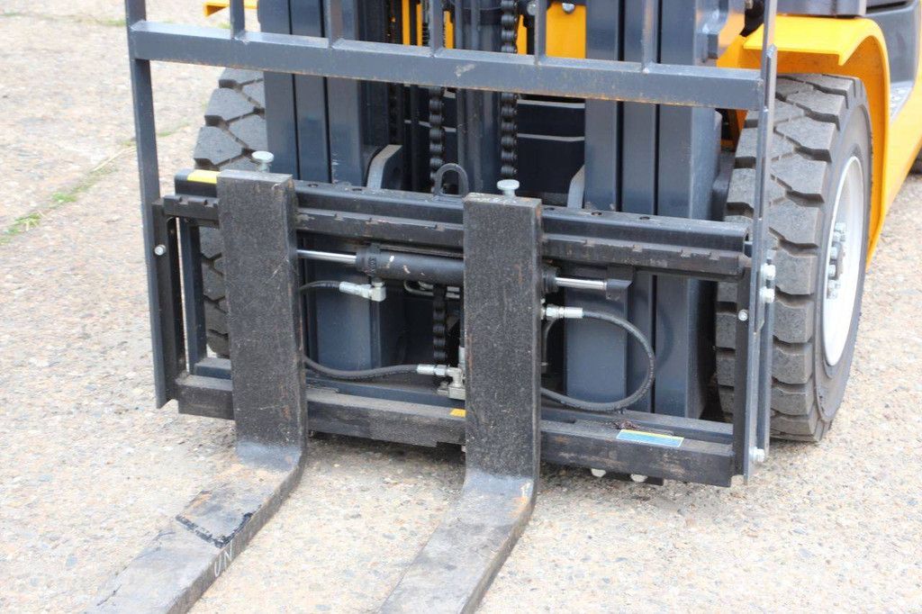 Gabelstapler N25 Diesel 2500 kg Neu