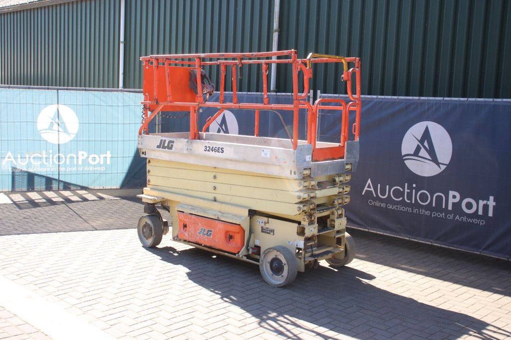 Scherenbühne JLG 3246ES Elektrisch 11,7 m