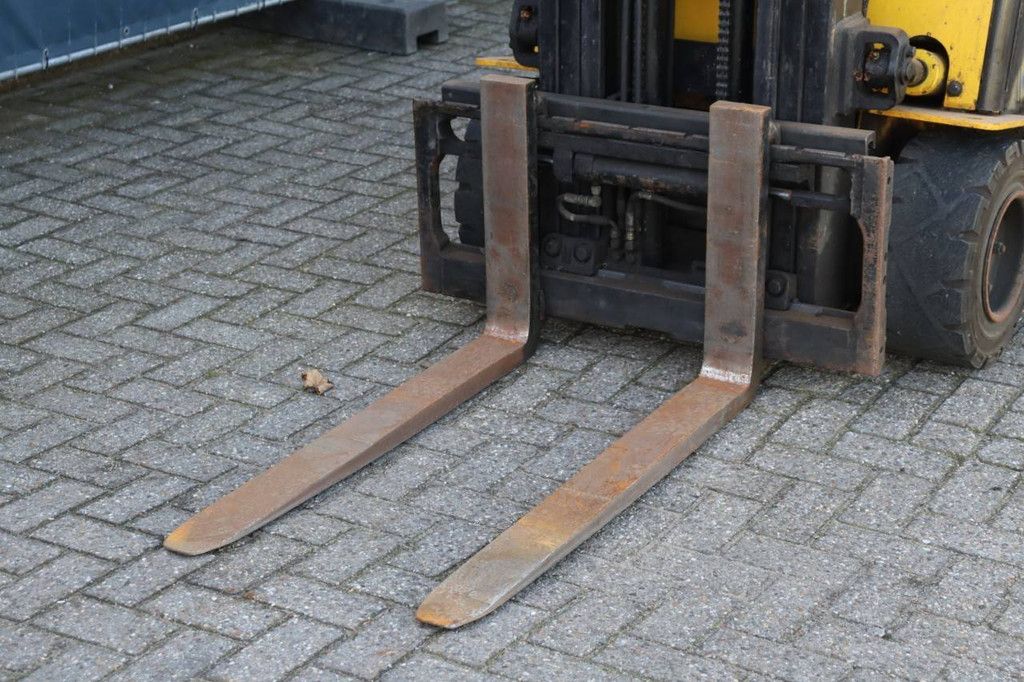 Hyundai 20B-7 Electric Forklift 1745kg 4.74m 2011