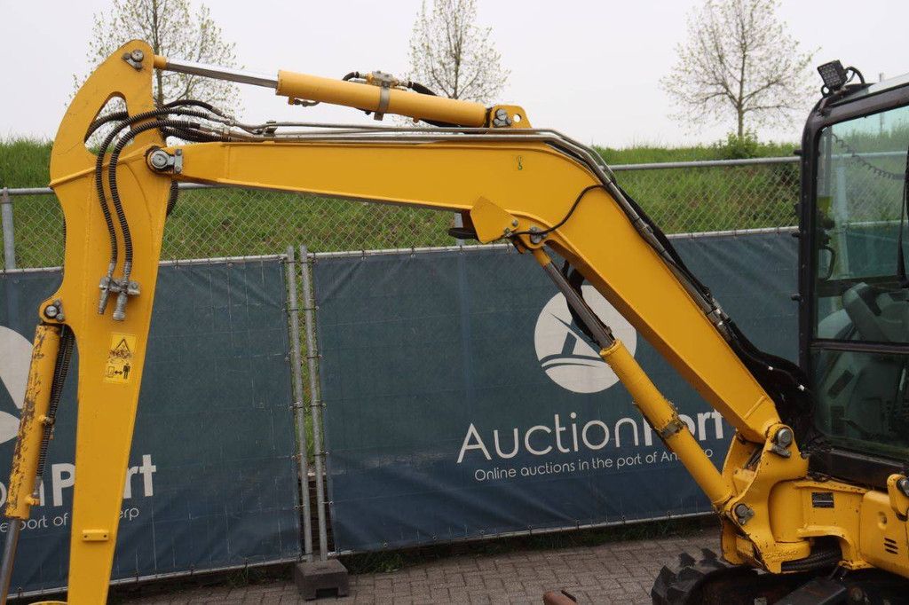 Raupenbagger Komatsu PC35MR-5 Diesel 2018