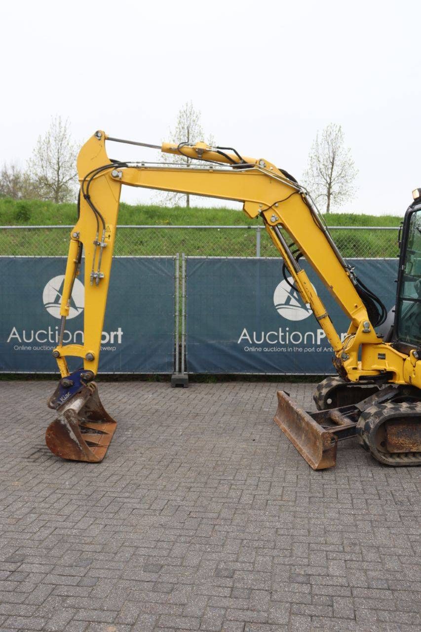 Raupenbagger Komatsu PC55MR-5M0 Diesel 2018