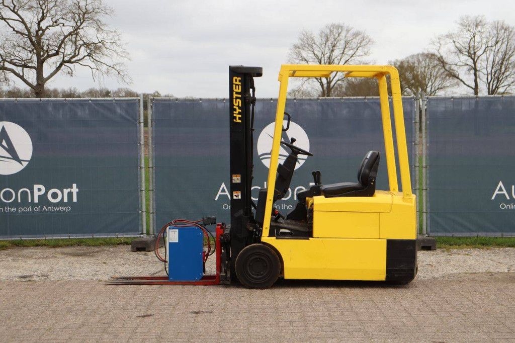 Hyster J1.60XMT Elektrogabelstapler, 1550 kg, 3,33 m, Baujahr 1996