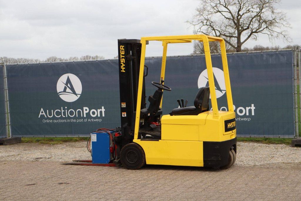 Hyster J1.60XMT Elektrogabelstapler, 1550 kg, 3,33 m, Baujahr 1996