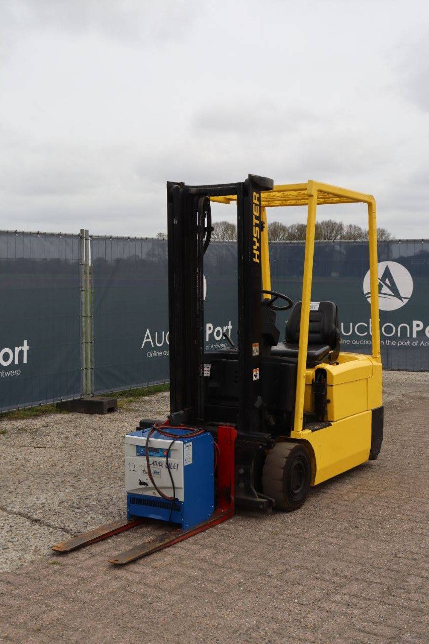 Hyster J1.60XMT Elektrogabelstapler, 1550 kg, 3,33 m, Baujahr 1996