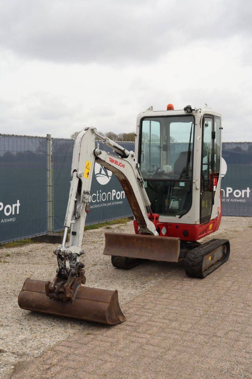 Crawler excavator Takeuchi TB216 Diesel 2019