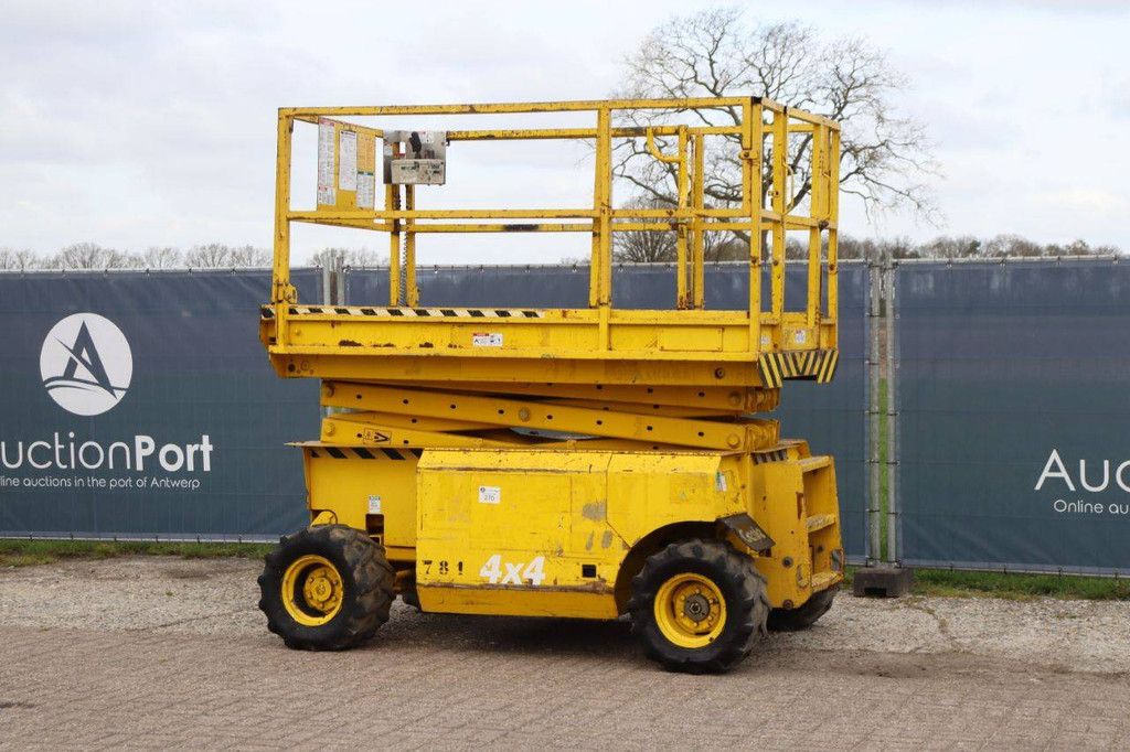 Schaarlift Genie GS-2668 IC Diesel 9.75m 1999