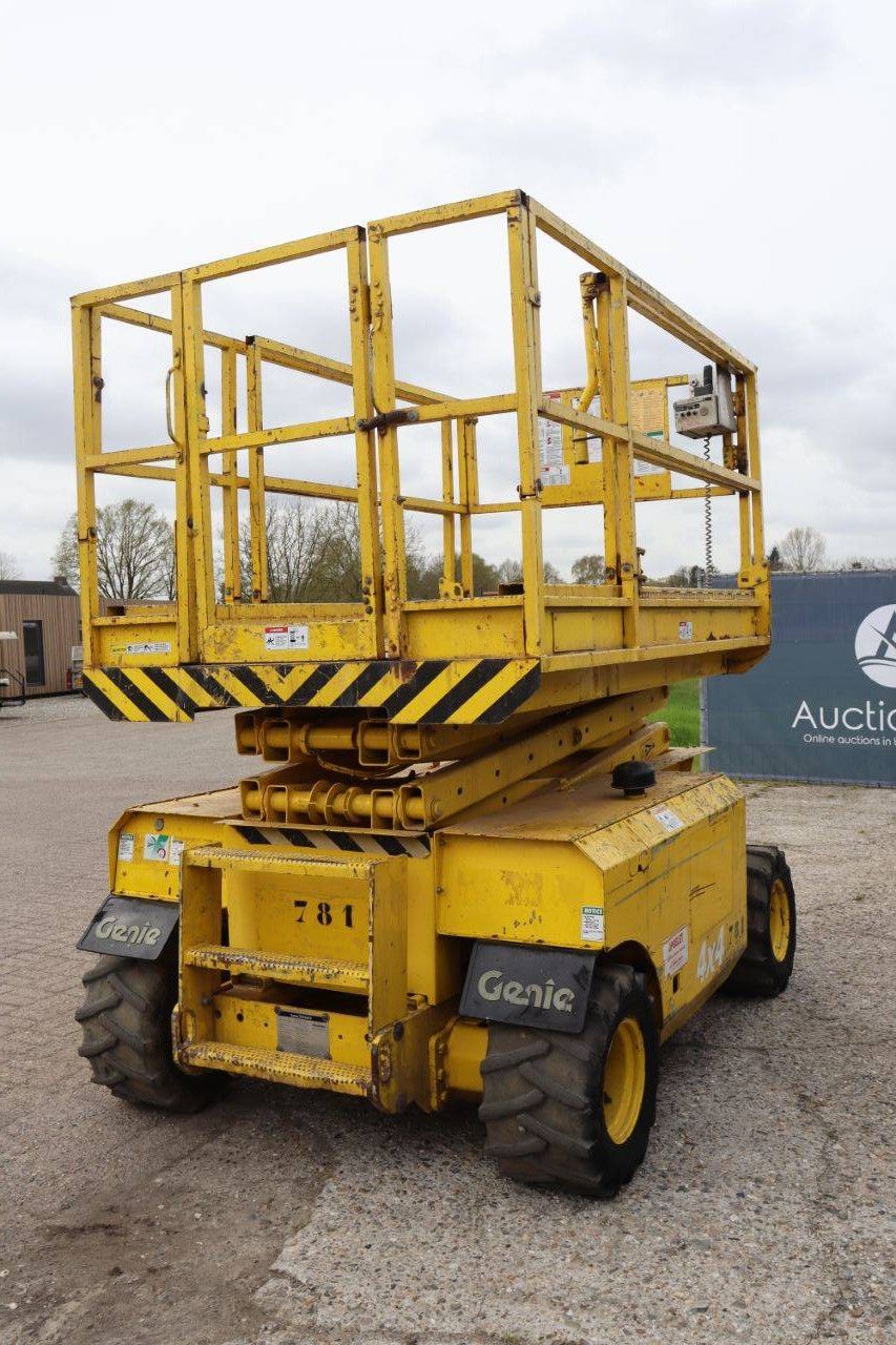 Schaarlift Genie GS-2668 IC Diesel 9.75m 1999