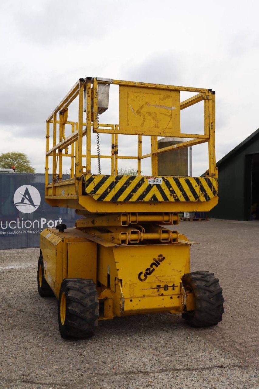 Schaarlift Genie GS-2668 IC Diesel 9.75m 1999