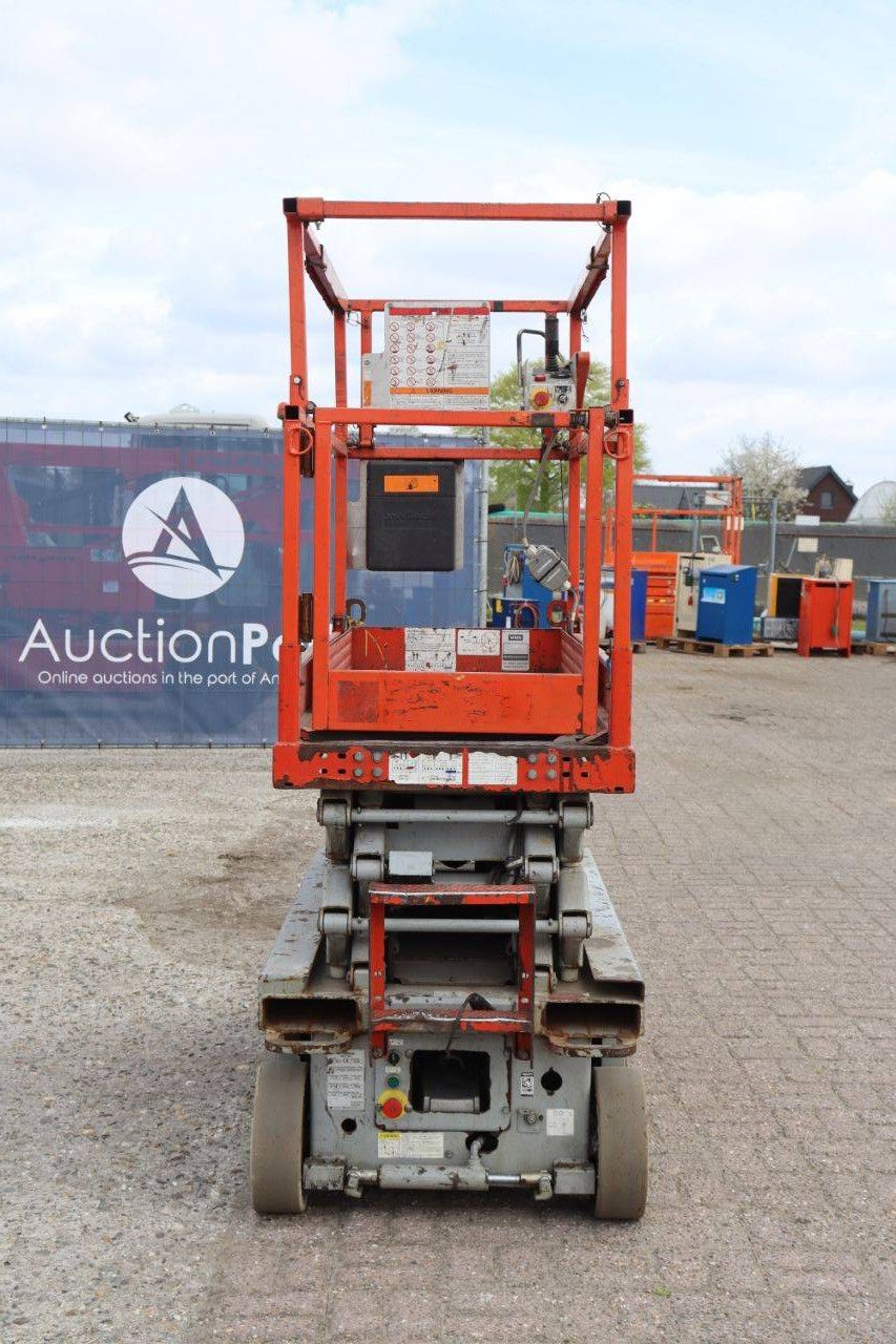 Skyjack SJIII 3219 Electric Scissor Lift 7.8m 2005