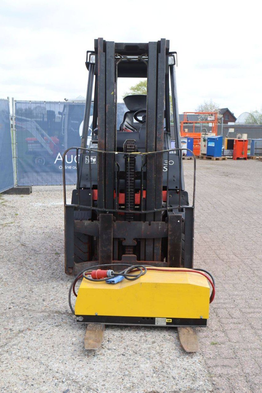 Linde E30-03-600 Electric Forklift 3000kg 4.45m 2005