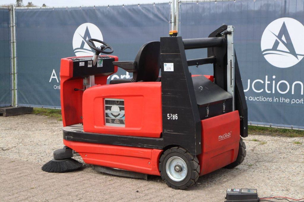 Meclean Elektrokehrmaschine