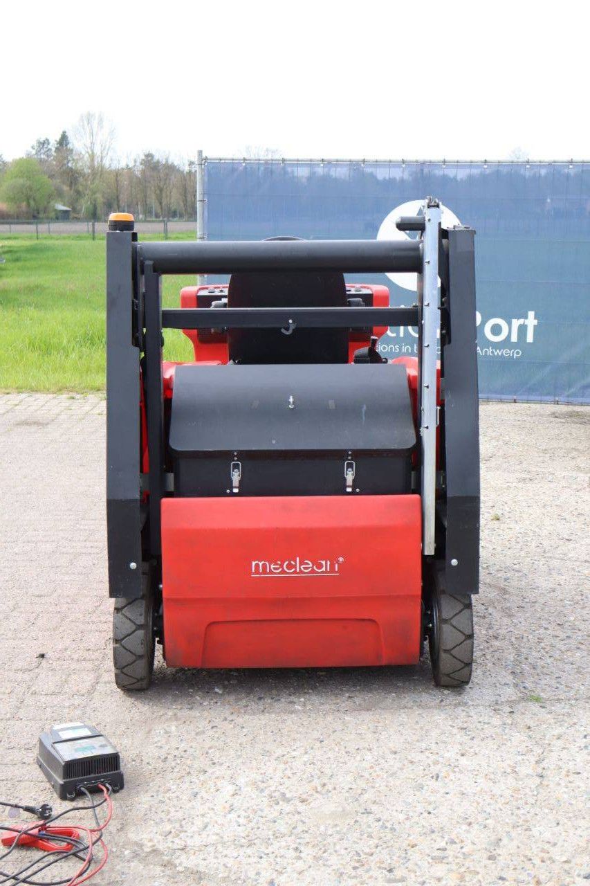 Meclean Elektrokehrmaschine