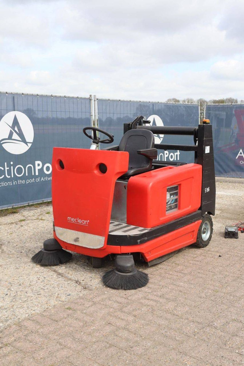 Meclean Elektrokehrmaschine