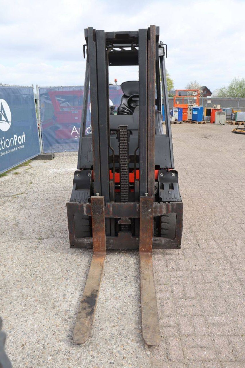 Linde E30-03-600 Electric Forklift 3000kg 5.0m 2005