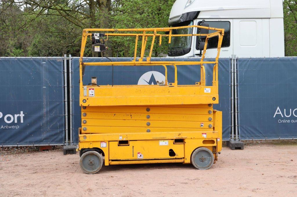 Scherenarbeitsbühne Haulotte COMPACT12 Electric 12m 2014