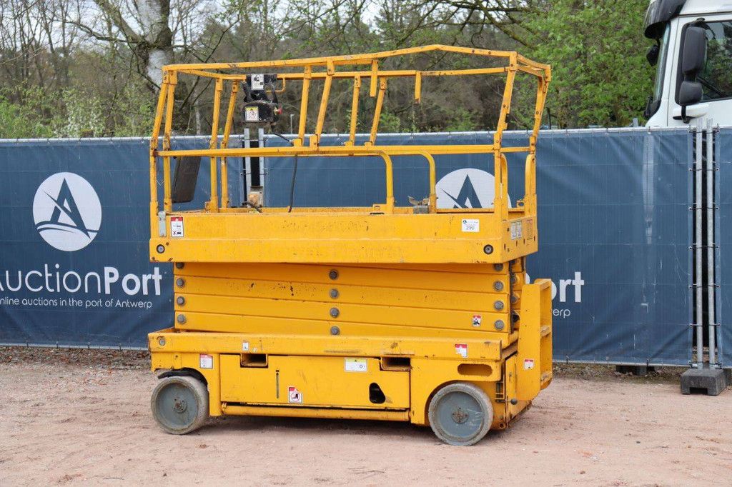 Scherenarbeitsbühne Haulotte COMPACT12 Electric 12m 2014