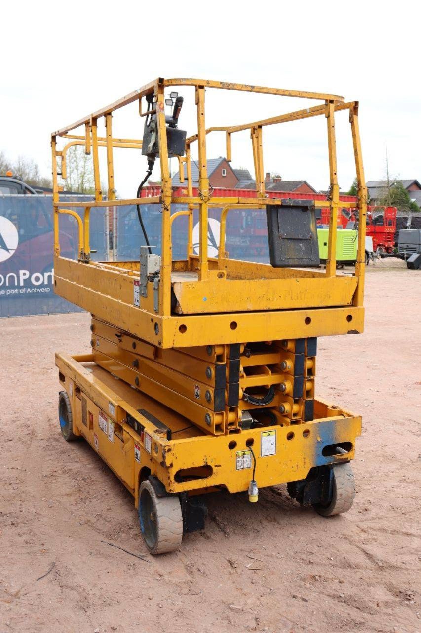 Scherenarbeitsbühne Haulotte COMPACT12 Electric 12m 2014