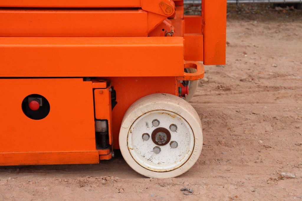 Skyjack SJ3219 Electric Scissor Lift 7.8m 2015