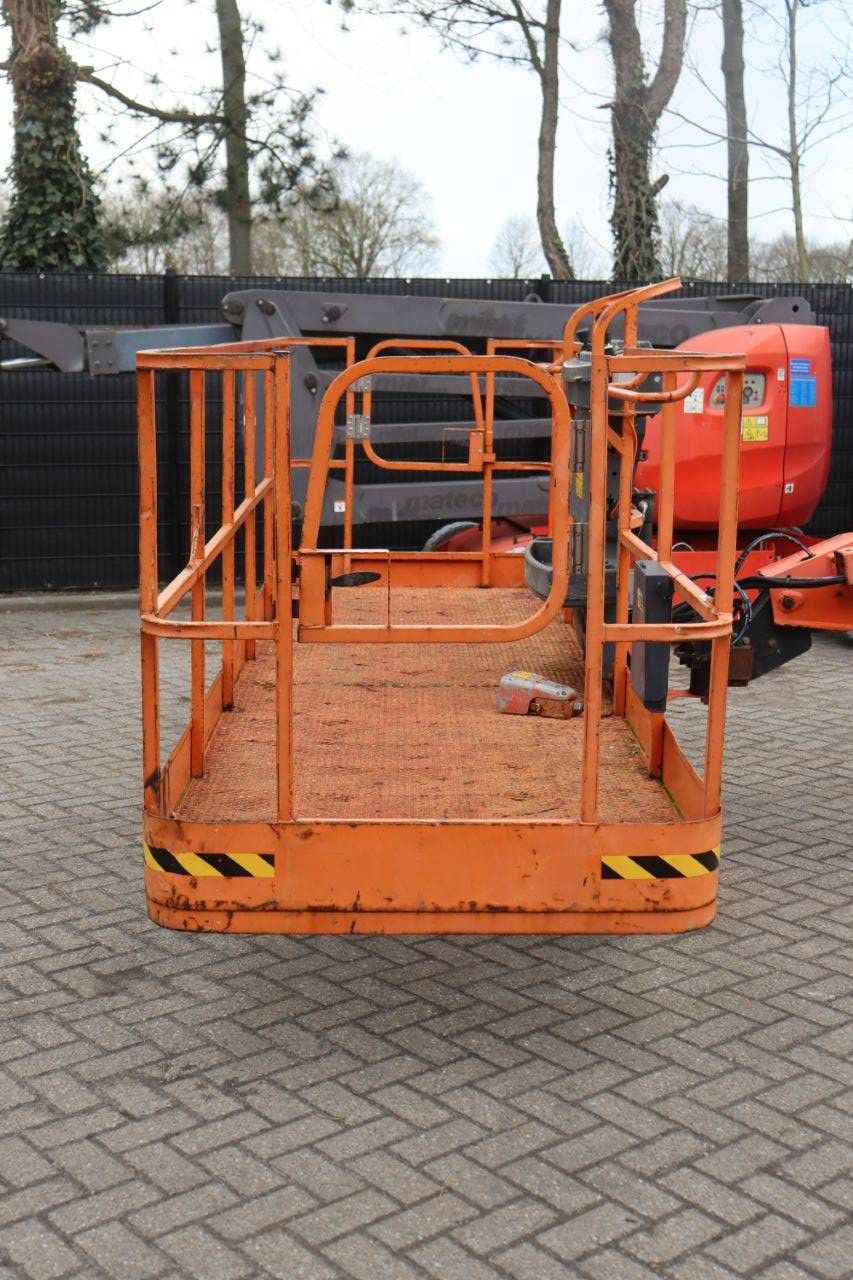 Telescopic boom lift JLG 680S Diesel 22.7m 2008