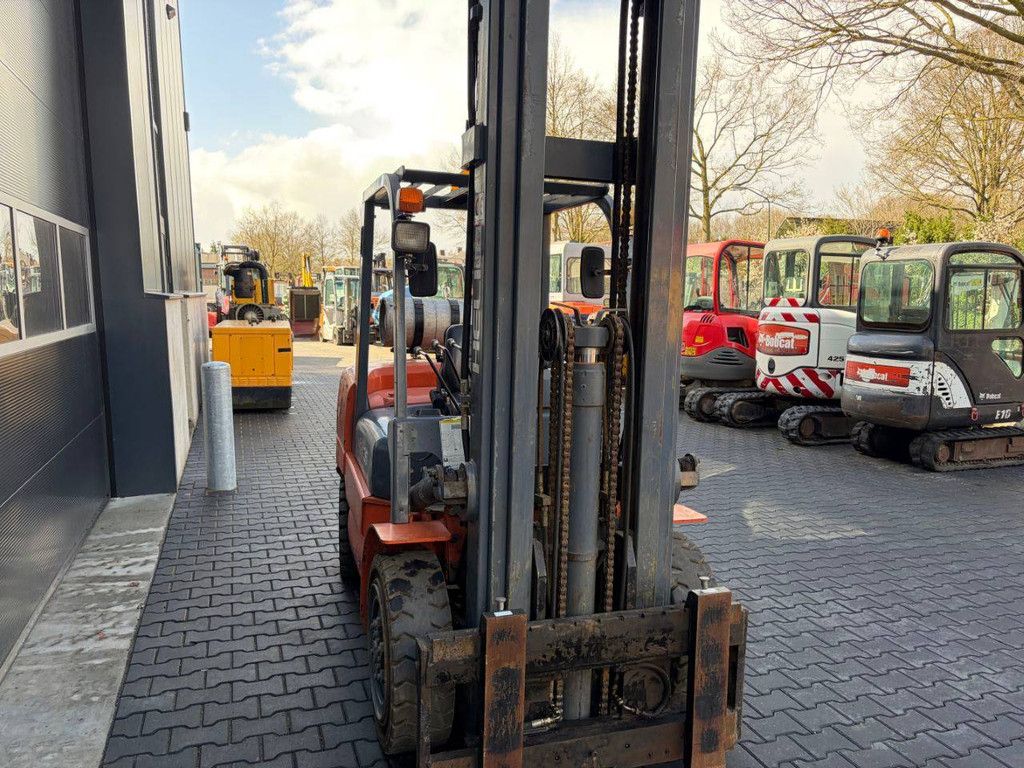 Forklift Heli CPYD35 LPG 3500kg 2012
