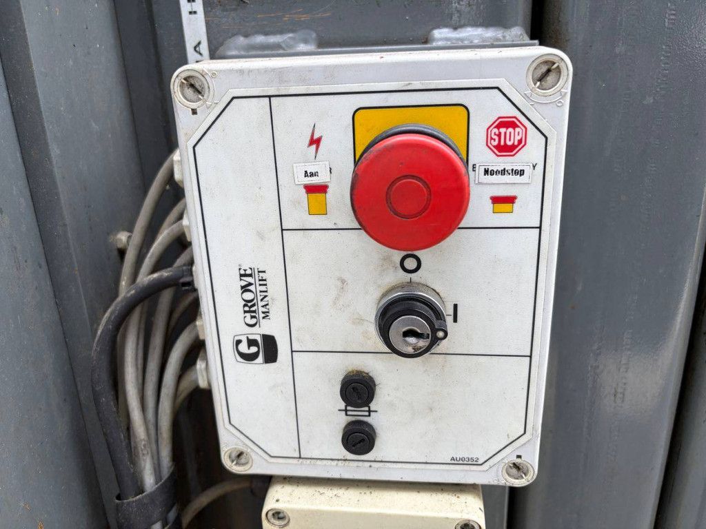 Grove Toucan 1100A Elektrischer Mastlift 11m 2001